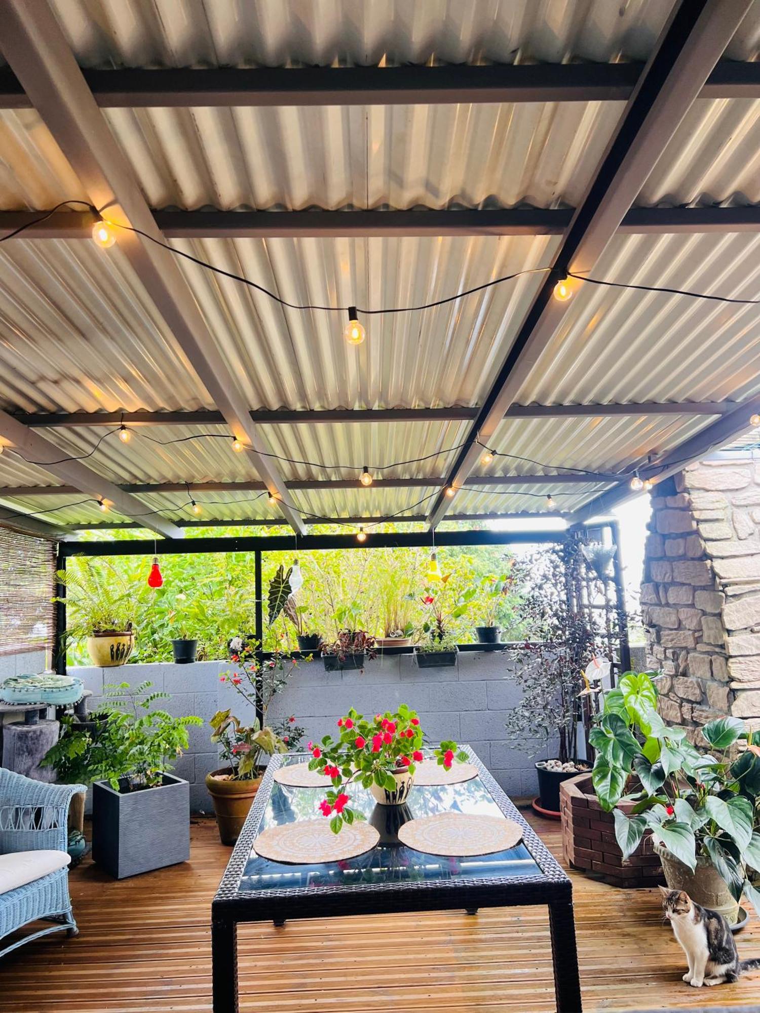 Chez Madame Fabienne Apartment Sainte-Suzanne ภายนอก รูปภาพ